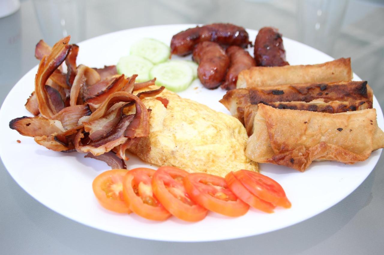 Victoria'S Bed & Breakfast Puerto Galera Ngoại thất bức ảnh