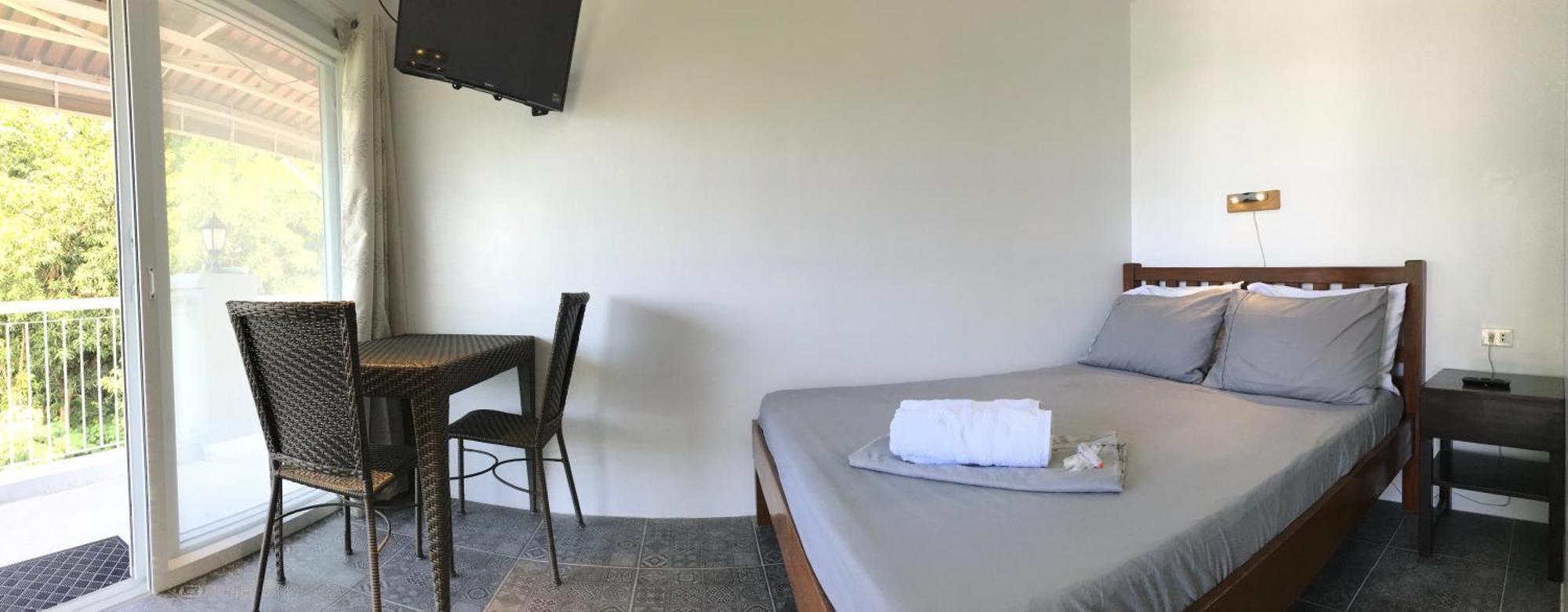 Victoria'S Bed & Breakfast Puerto Galera Phòng bức ảnh