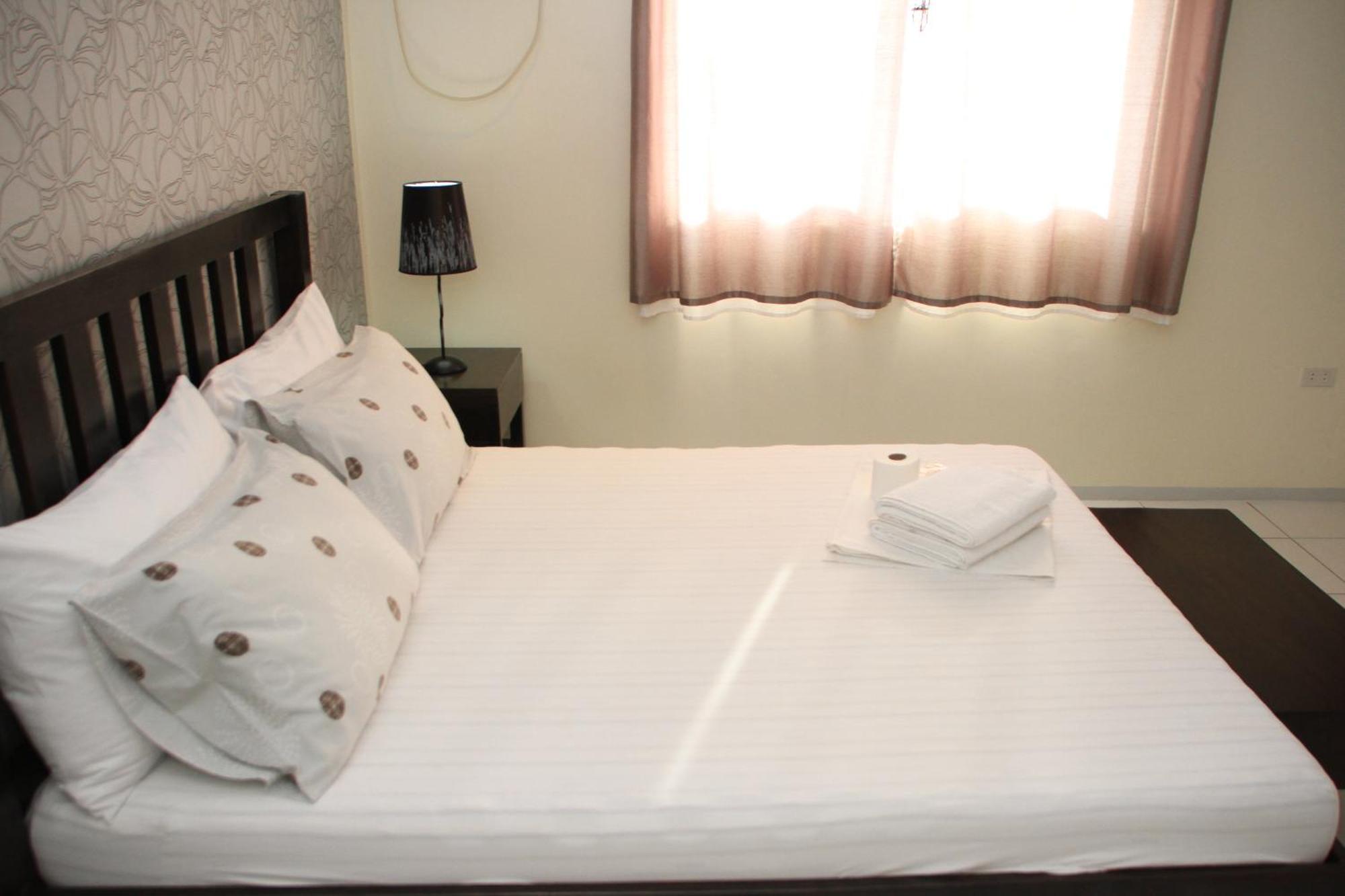 Victoria'S Bed & Breakfast Puerto Galera Phòng bức ảnh